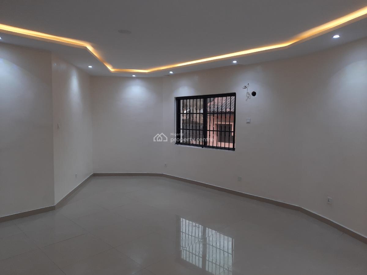 Massively Built 3 Bedroom  Duplex + Garrage, Ikeja Gra, Ikeja, Lagos, Detached Duplex for Rent