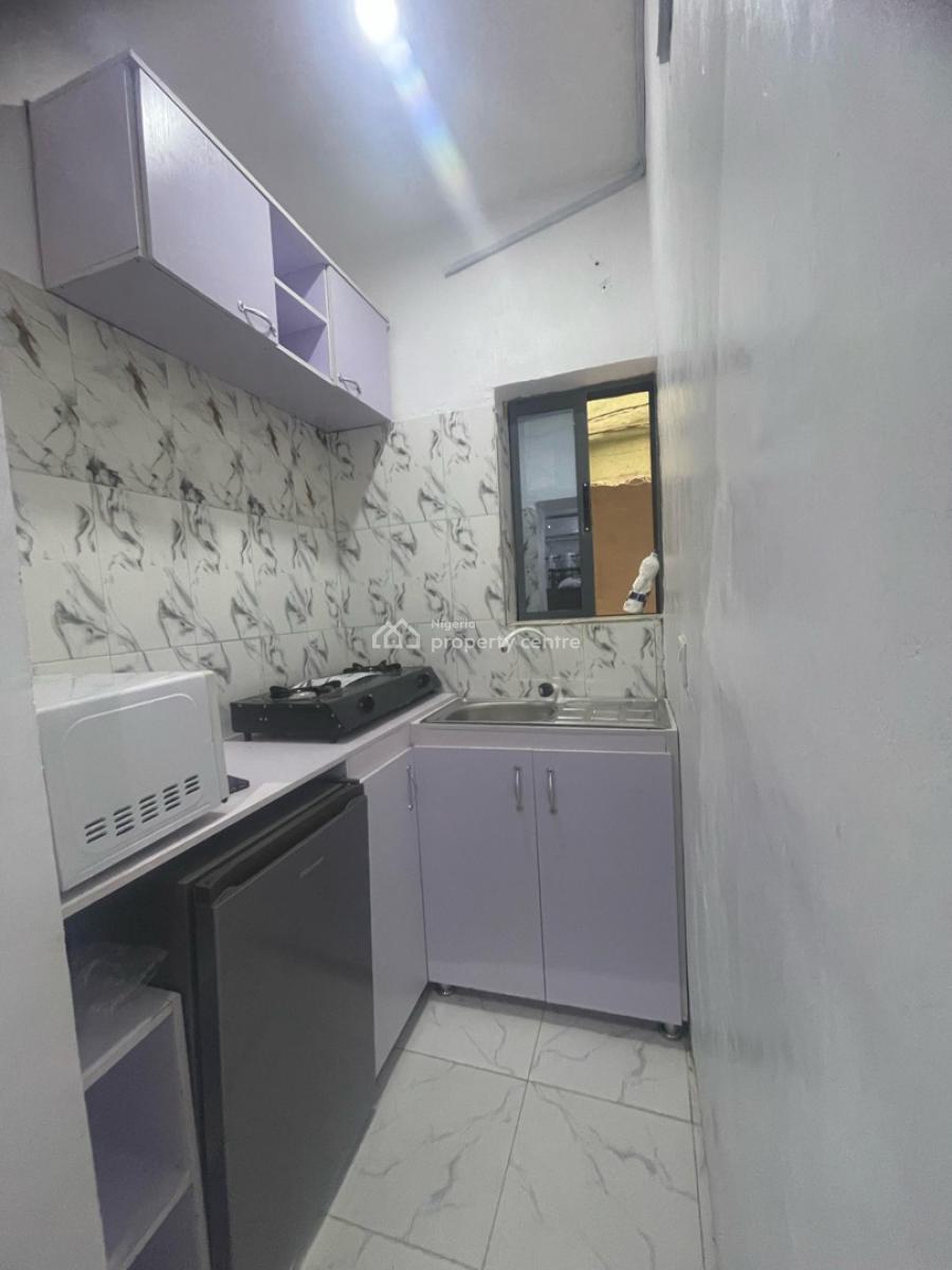 Room Self Contain, Morocco, Shomolu, Lagos, Self Contain (single Rooms) for Rent