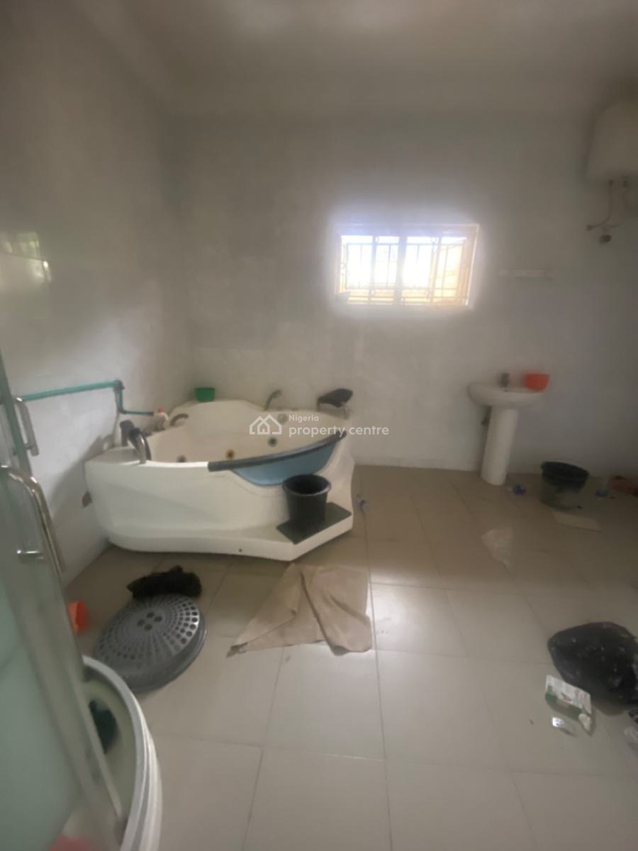 Spacious Mini Flat at Lekki Phase 1, Off Admiralty Way Lekki Phase 1, Lekki Phase 1, Lekki, Lagos, Mini Flat (room and Parlour) for Rent