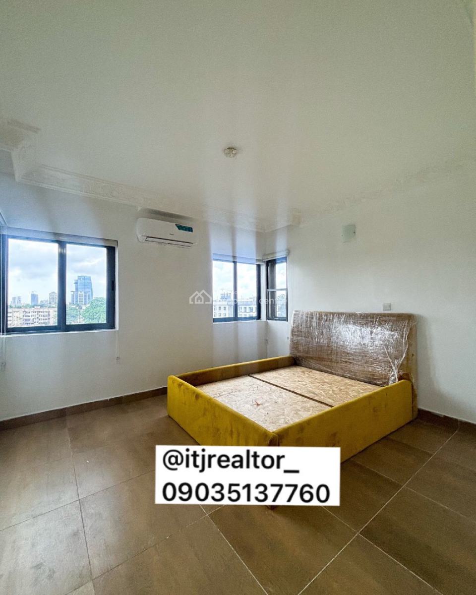 Lovely 3 Bedroom Apartment with Pool, Elevator and Bq, Ikoyi, Lagos, Block of Flats for Sale