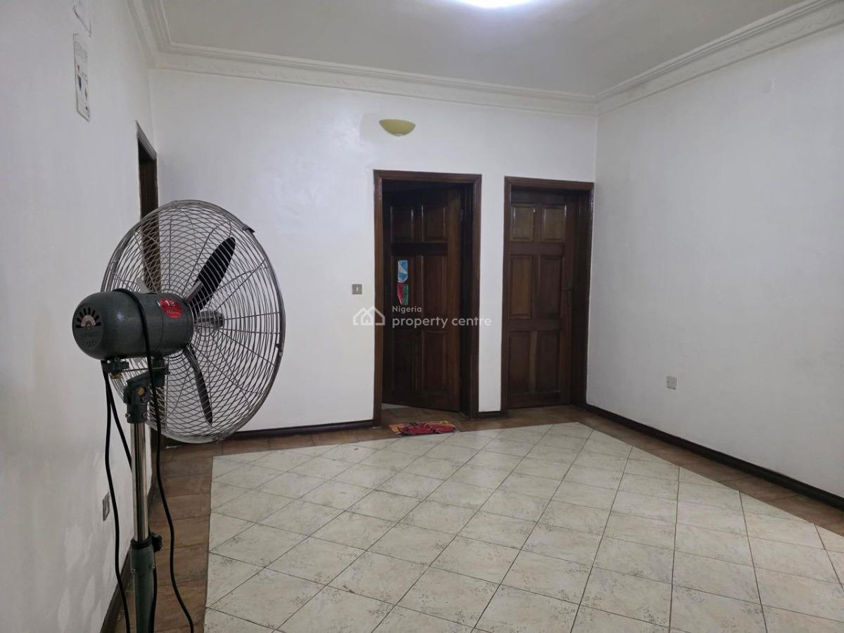 Well Maintained Standard Spacious Ensuit 3 Bedroom Apartment  with Swimming Pool, Parkview, Ikoyi, Lagos, Flat / Apartment for Rent