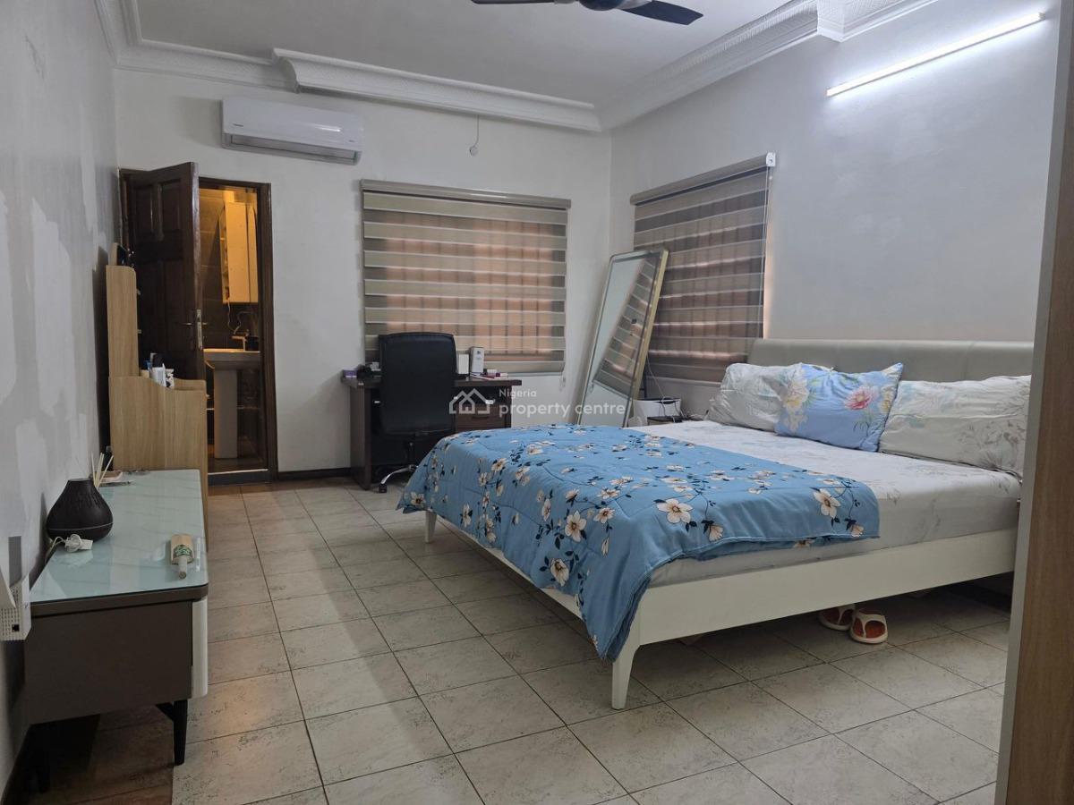 Well Maintained Standard Spacious Ensuit 3 Bedroom Apartment  with Swimming Pool, Parkview, Ikoyi, Lagos, Flat / Apartment for Rent