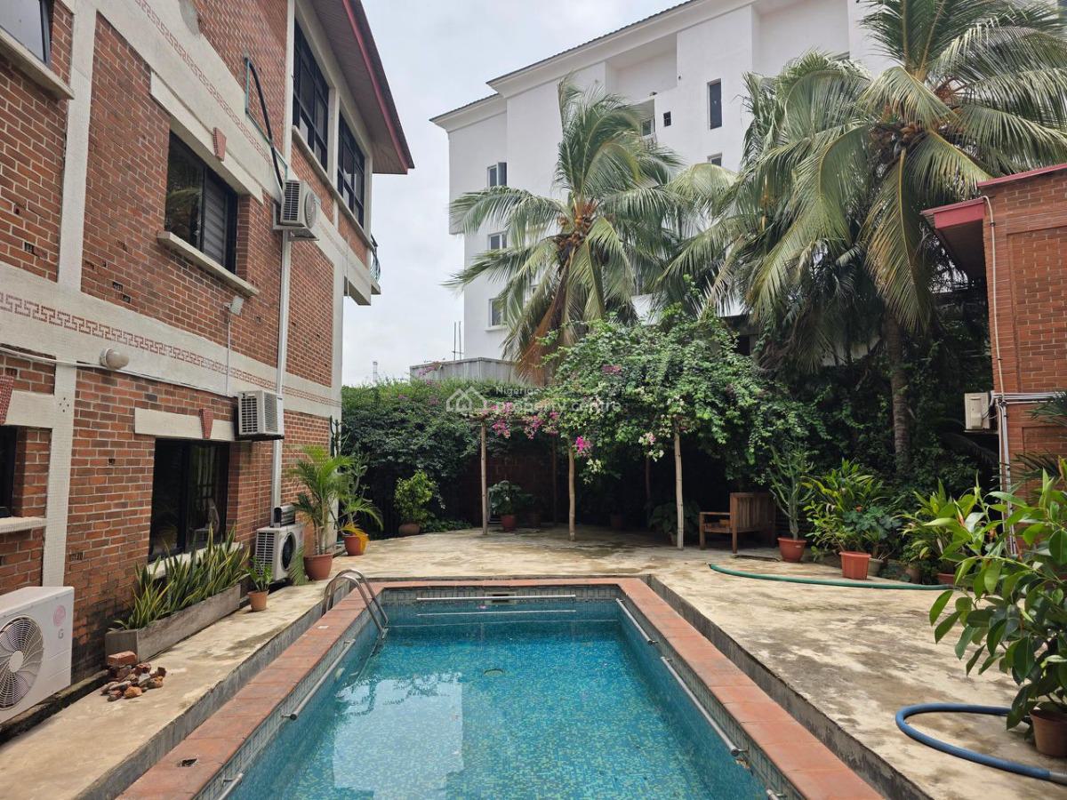 Well Maintained Standard Spacious Ensuit 3 Bedroom Apartment  with Swimming Pool, Parkview, Ikoyi, Lagos, Flat / Apartment for Rent