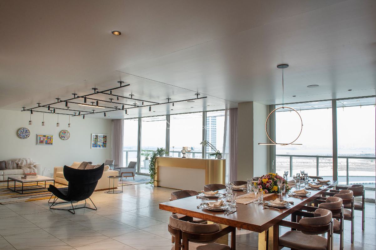 Exquisite 4-bedroom Luxury Apartment with Bq + Marina Waterfront View, Eko Atlantic City, Lagos, Block of Flats for Sale