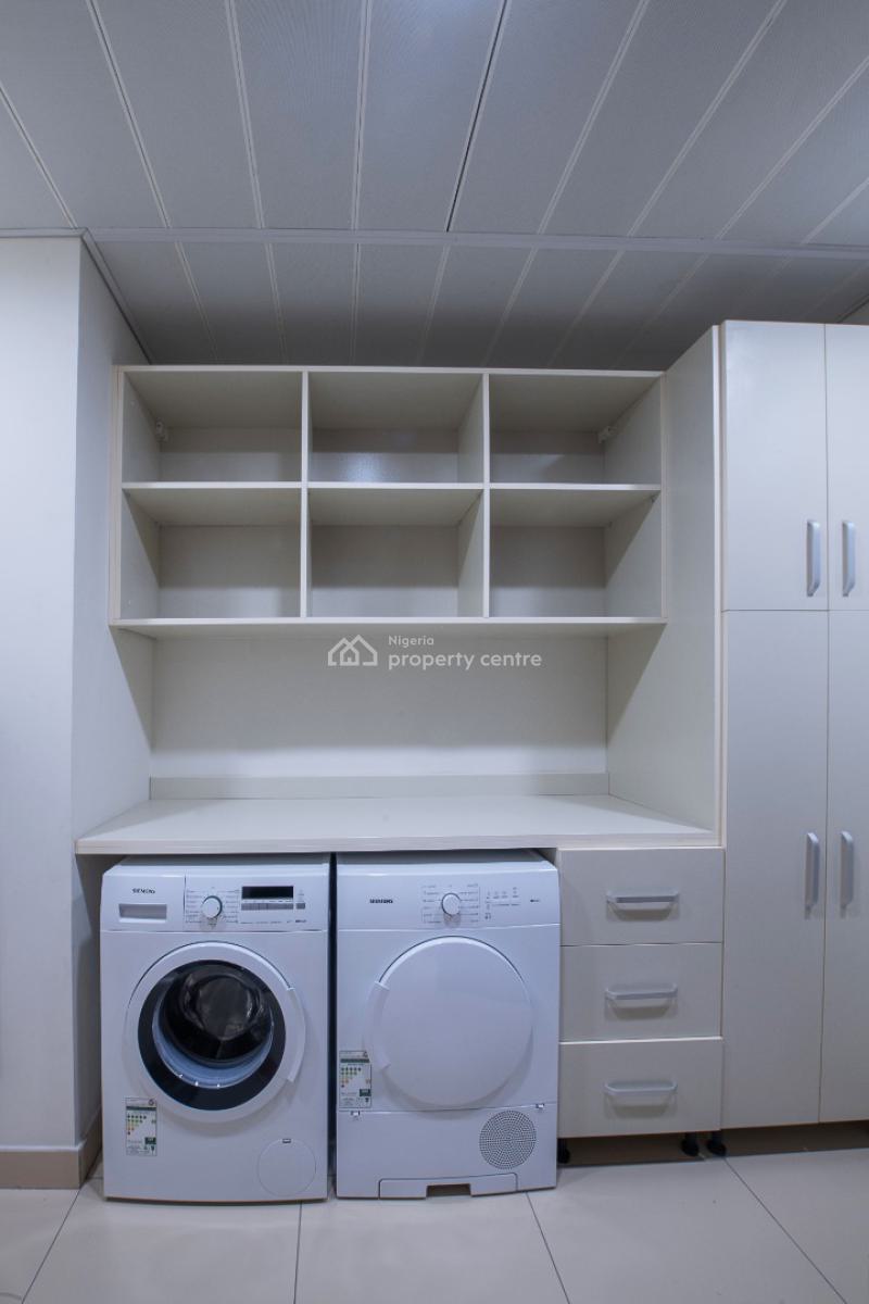 Exquisite 4-bedroom Luxury Apartment with Bq + Marina Waterfront View, Eko Atlantic City, Lagos, Block of Flats for Sale