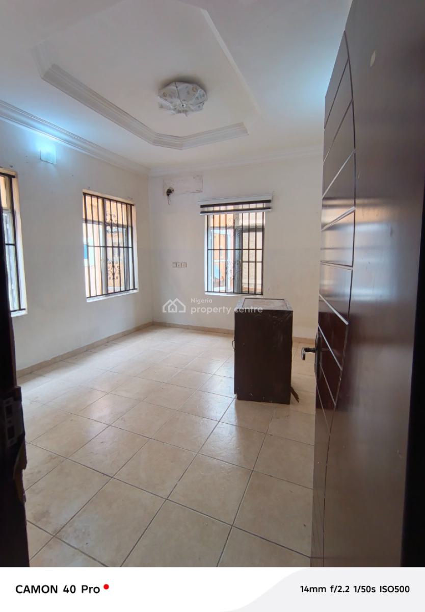 3 Bedroom Duplex for Commercial Use in Lekki, Lekki Right, Lekki Phase 1, Lekki, Lagos, Terraced Duplex for Rent