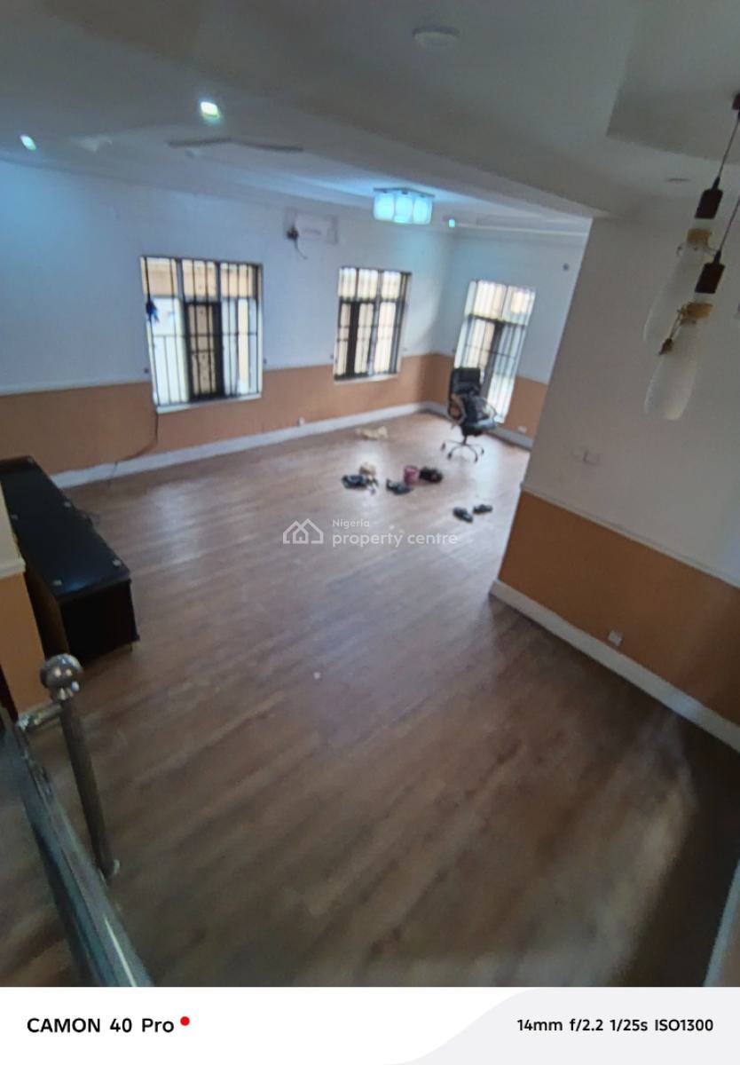 3 Bedroom Duplex for Commercial Use in Lekki, Lekki Right, Lekki Phase 1, Lekki, Lagos, Terraced Duplex for Rent