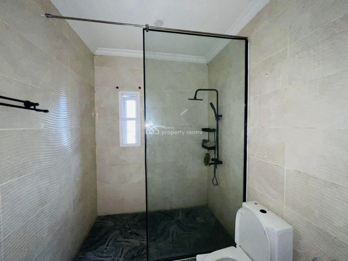 Distress Deal! Exquisite 4 Bedroom Terrace Duple  with Bq, Osapa, Lekki, Lagos, Terraced Duplex for Sale