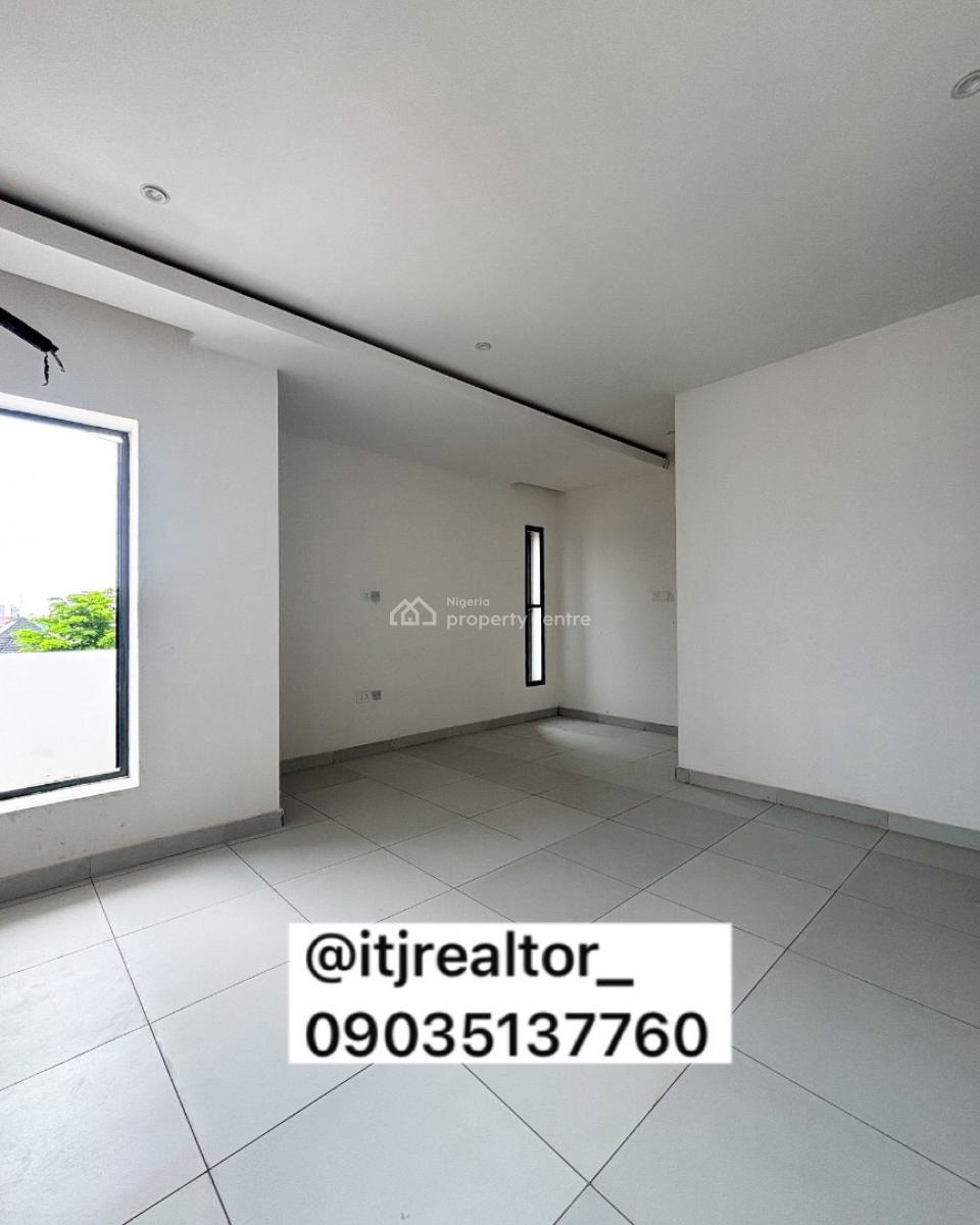 Lovely 3 Bedroom Apartment with Bq, Lekki Phase 1, Lekki Phase 1, Lekki, Lagos, Block of Flats for Sale