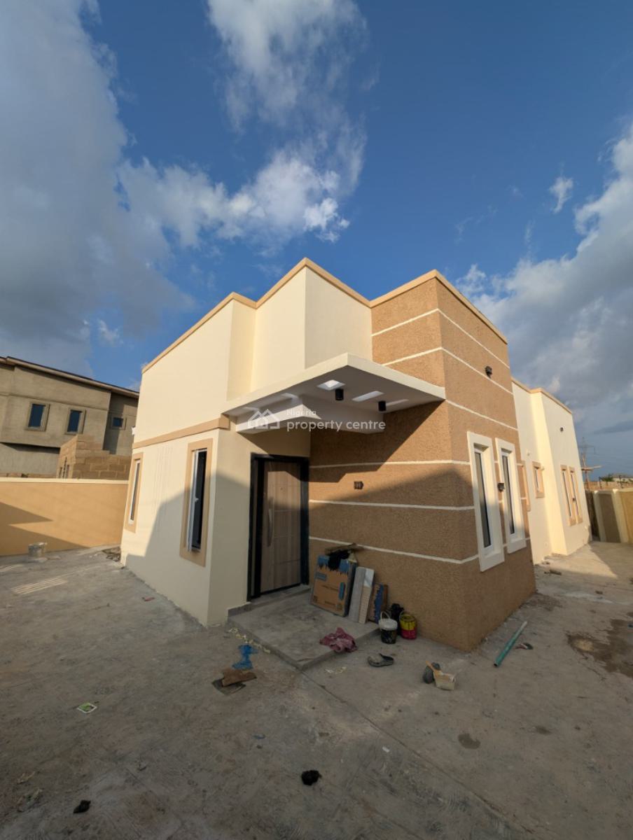 3 Bedroom Fully Detached Bungalow with a Room Bq, Obiwale Area, Ologuneru, Ibadan, Oyo, Detached Bungalow for Sale