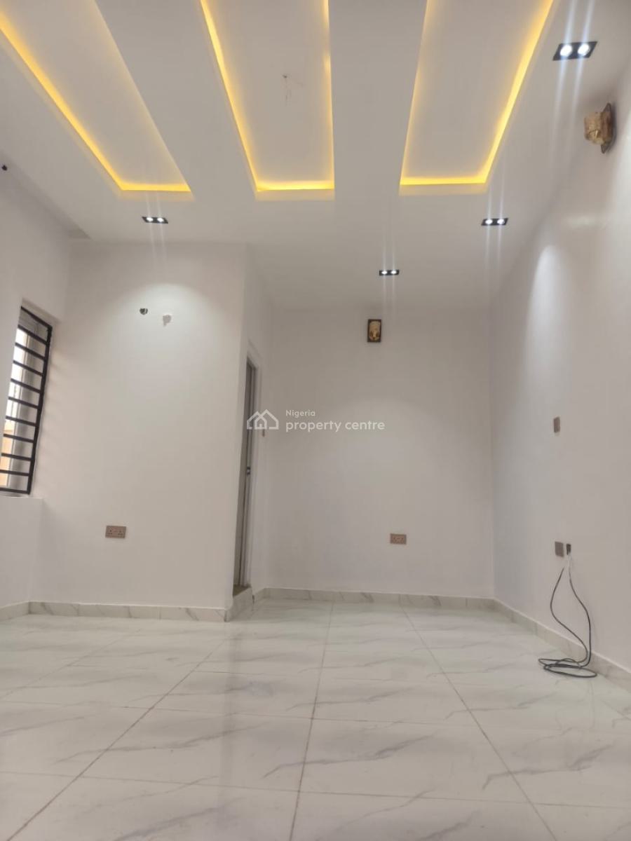3 Bedroom Fully Detached Bungalow with a Room Bq, Obiwale Area, Ologuneru, Ibadan, Oyo, Detached Bungalow for Sale