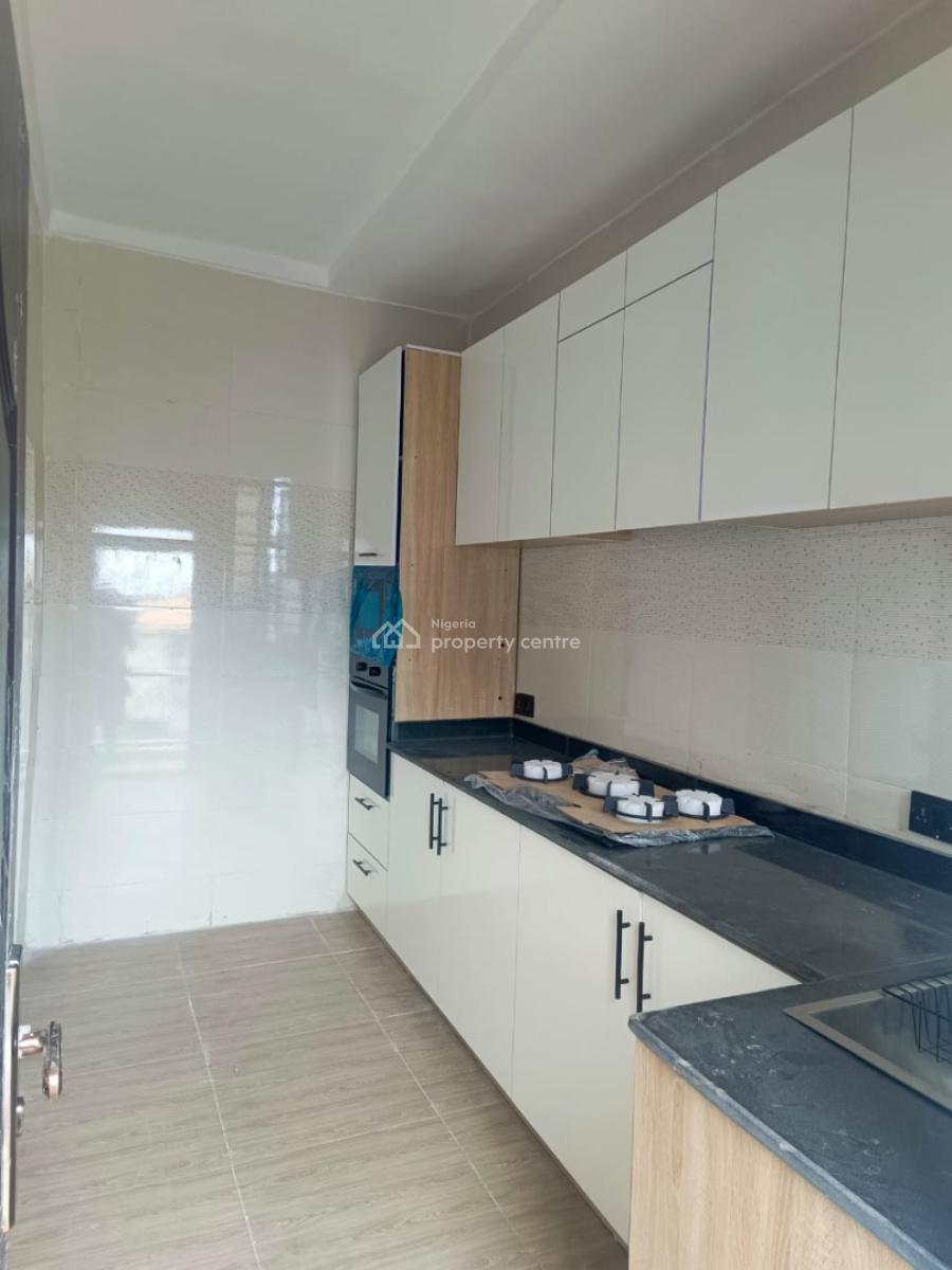 2 Bedrooms Apartment on All Floors of Building with C of O, Off Aro Ologolo Road, Ologolo, Lekki, Lagos, Flat / Apartment for Sale