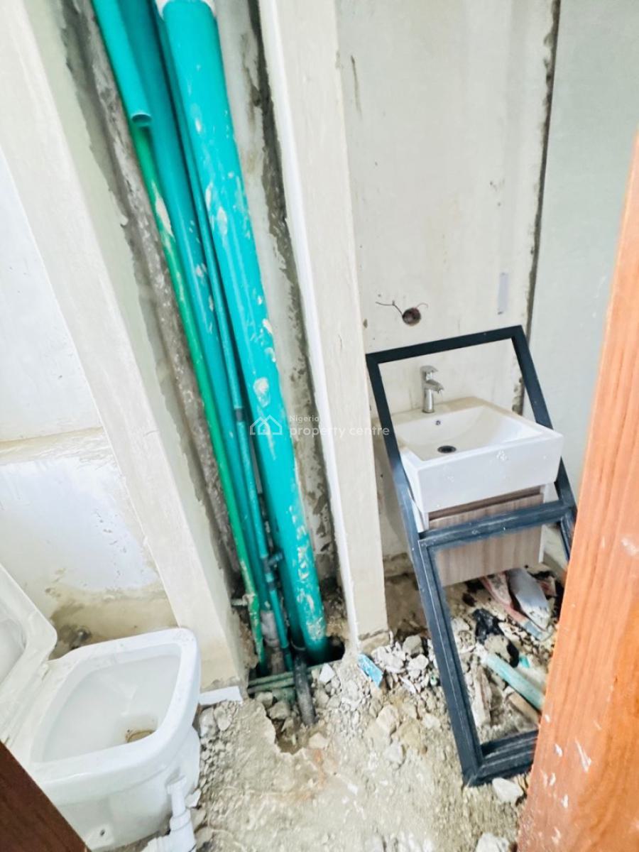 2bedrooms Maisonette Available, Lekki Phase 1, Lekki, Lagos, Flat / Apartment for Rent