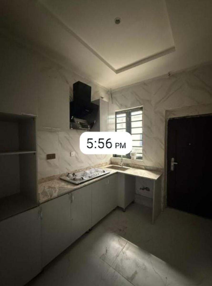 Distress 3 Bedroom Terrace Duplex with Bq, Harris Drive, Vgc, Lekki, Lagos, Terraced Duplex for Sale