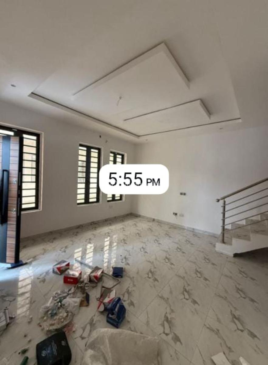 Distress 3 Bedroom Terrace Duplex with Bq, Harris Drive, Vgc, Lekki, Lagos, Terraced Duplex for Sale