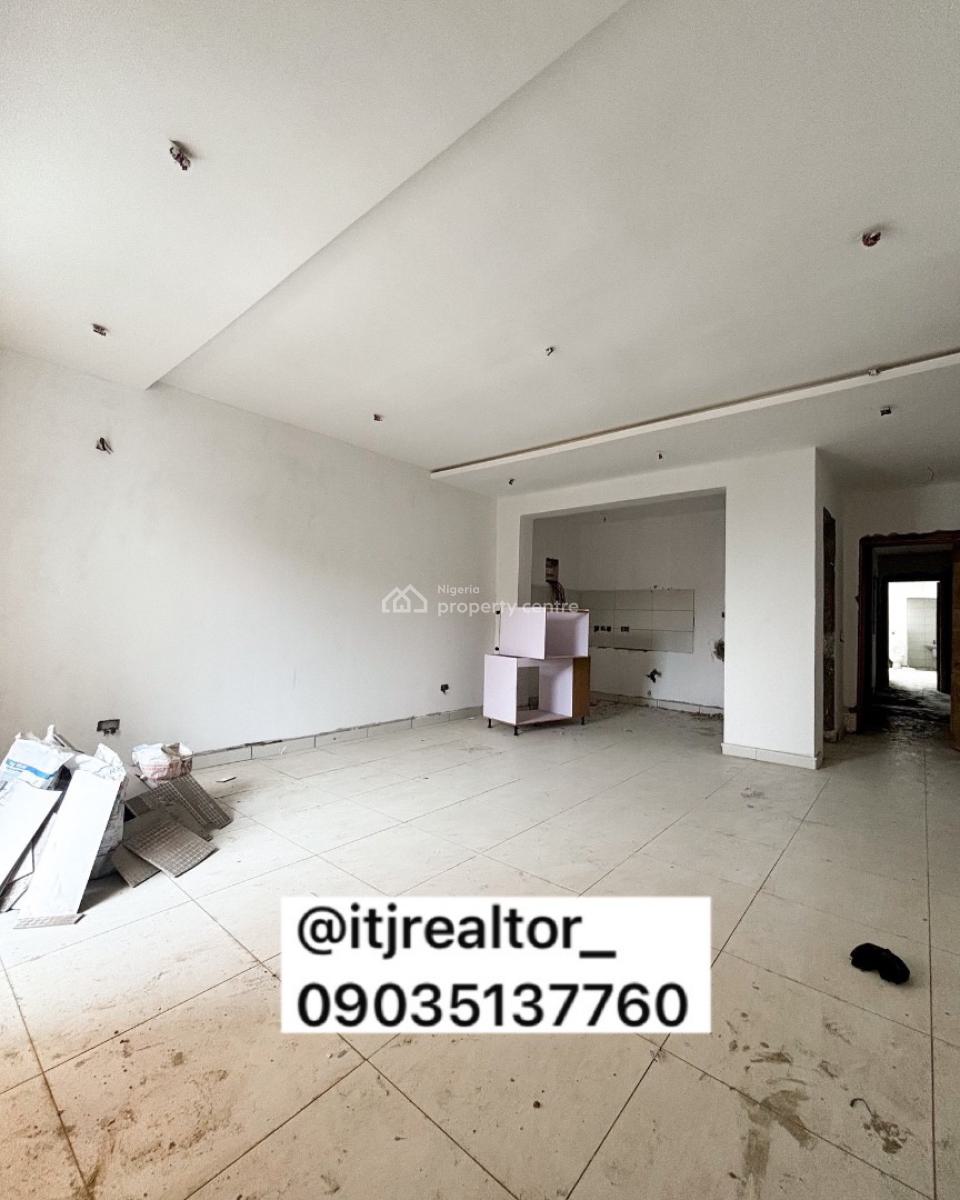 Lovely 2 Bedroom Apartment with Bq, Lekki Phase 1, Lekki Phase 1, Lekki, Lagos, Block of Flats for Sale