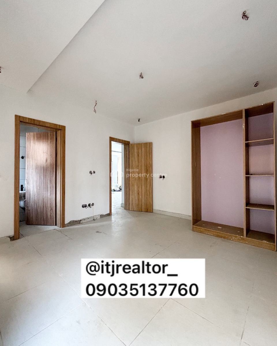 Lovely 2 Bedroom Apartment with Bq, Lekki Phase 1, Lekki Phase 1, Lekki, Lagos, Block of Flats for Sale