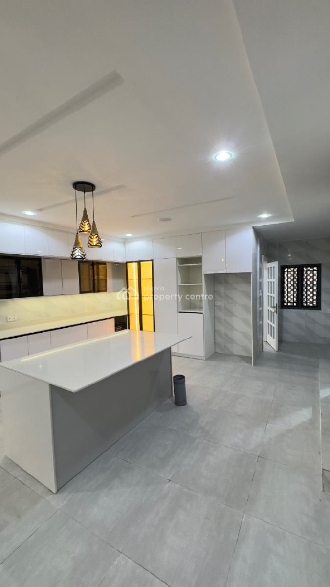 Newly Built 5 Bedroom Detached Mansion + Sitout, Guzape, Guzape District, Abuja, Detached Duplex for Sale