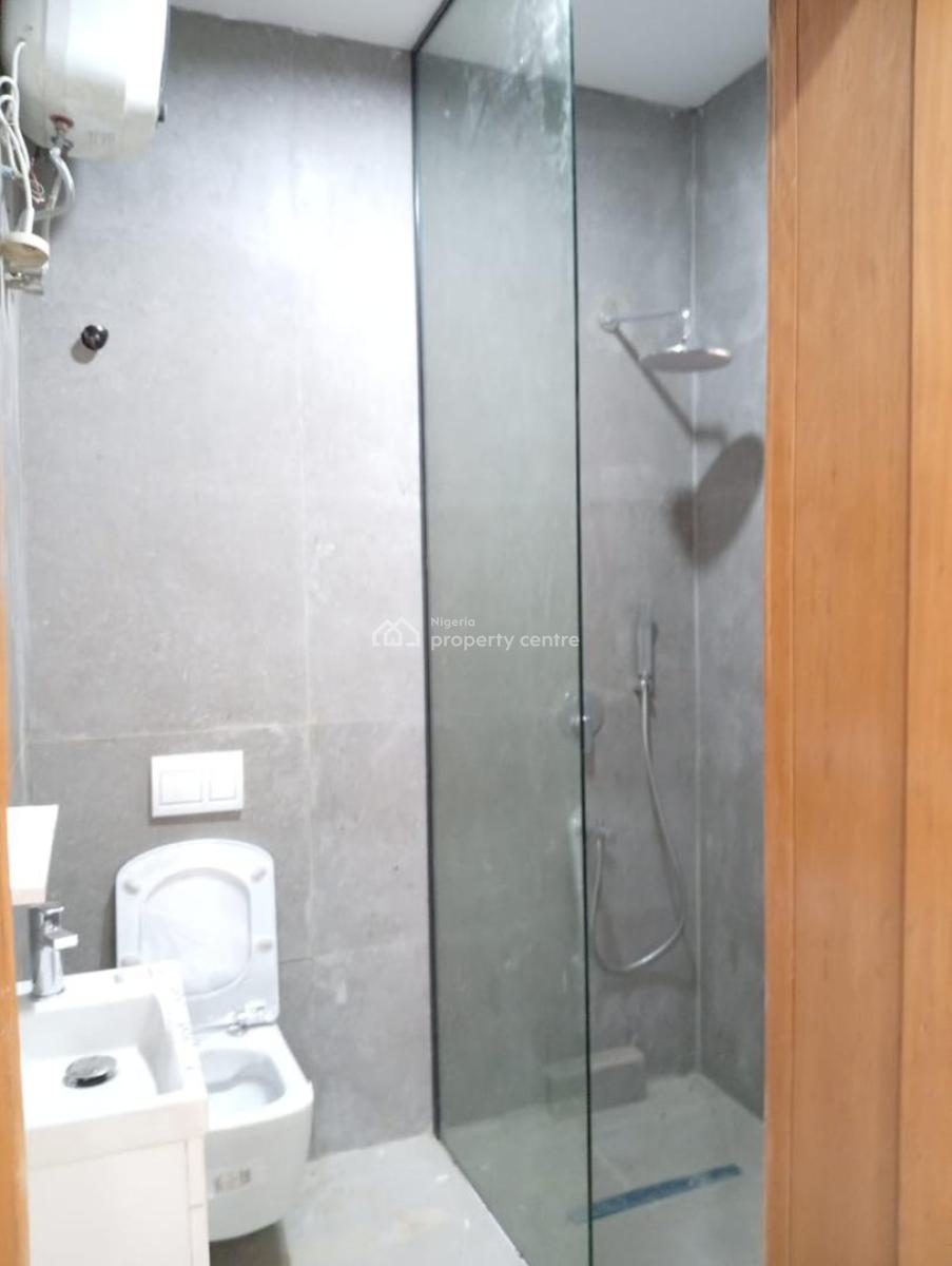 5 Bedrooms Detached House with a Room Bq, Lekki Phase 1, Lekki, Lagos, Detached Duplex for Rent
