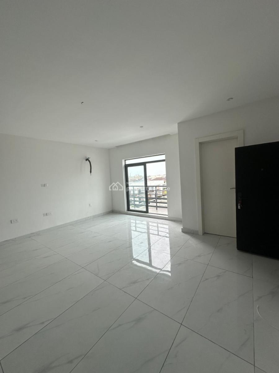 Top-notch Finished Serviced 3 Bedroom Flat with a Room Bq, Lekki Phase 1, Lekki, Lagos, Flat / Apartment for Rent