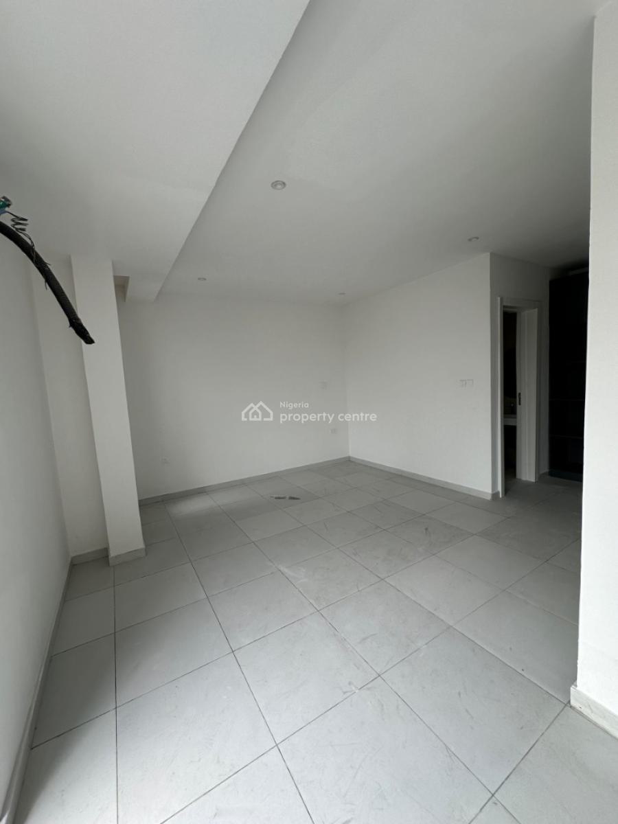 Top-notch Finished Serviced 3 Bedroom Flat with a Room Bq, Lekki Phase 1, Lekki, Lagos, Flat / Apartment for Rent