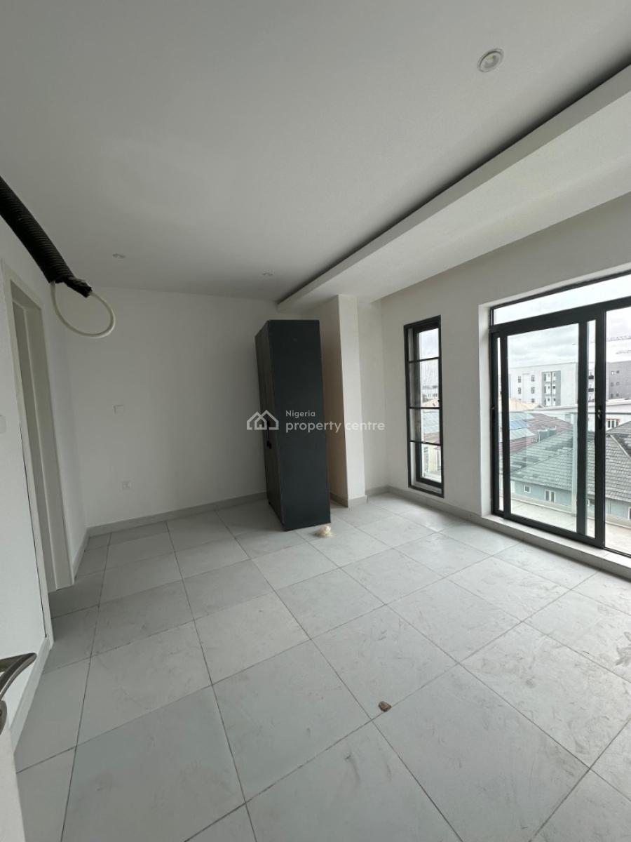 Top-notch Finished Serviced 3 Bedroom Flat with a Room Bq, Lekki Phase 1, Lekki, Lagos, Flat / Apartment for Rent