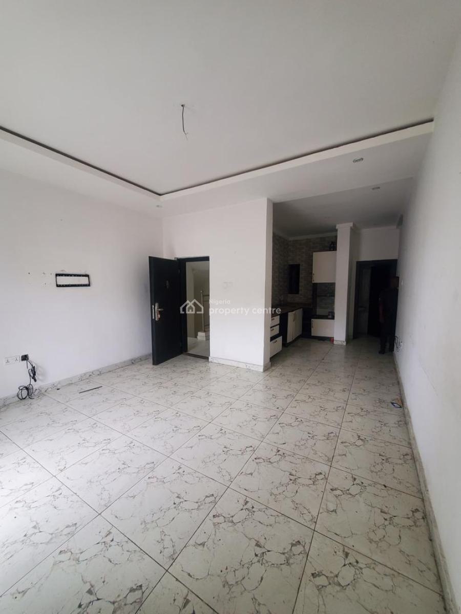 Lovely 2 Bedroom Apartment, Orchid Road, Lekki, Lagos, Flat / Apartment for Rent
