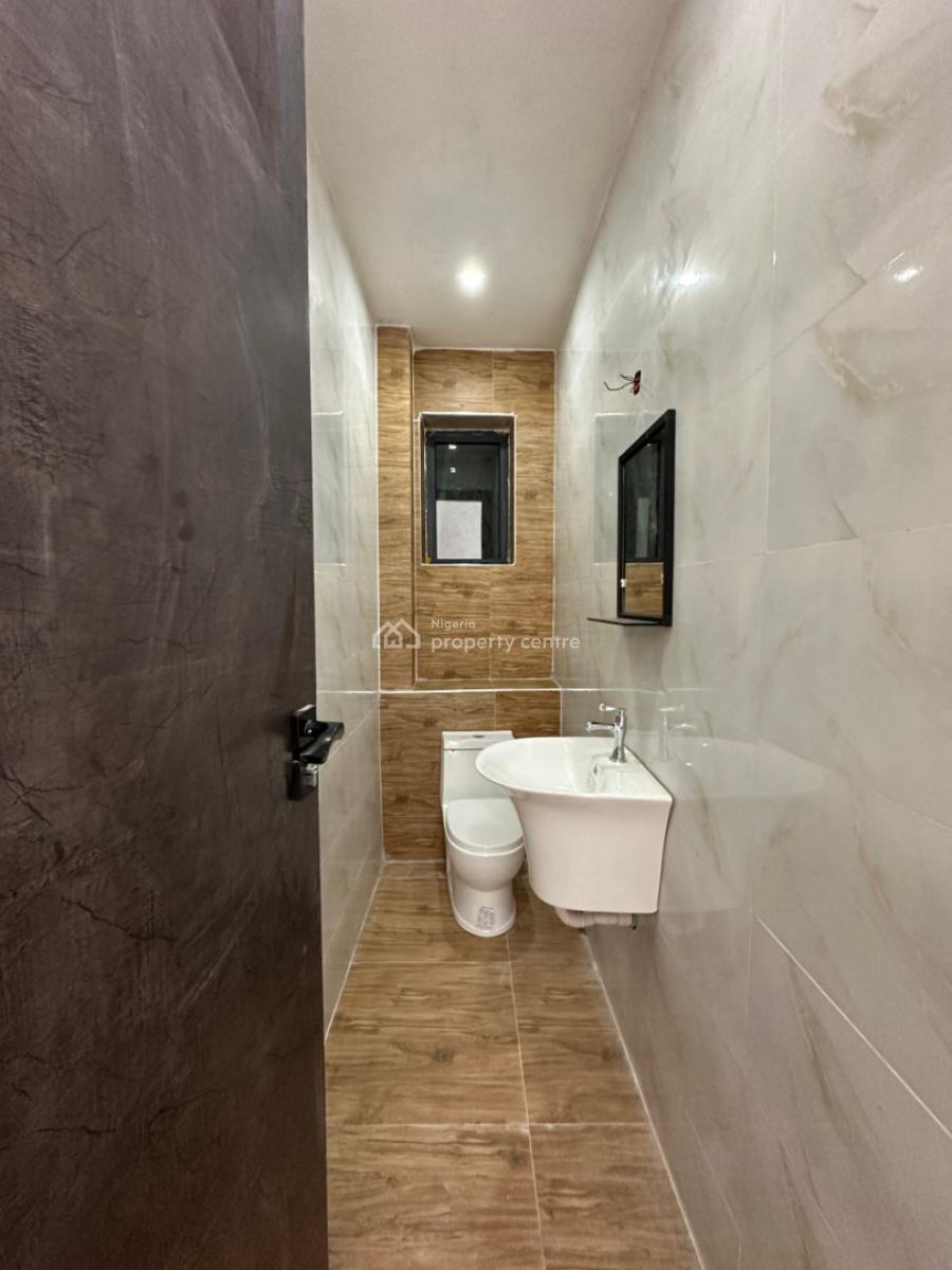Exquisitely Finished Serviced 2 Bedroom Flat, Lekki Phase 1, Lekki, Lagos, Flat / Apartment for Sale
