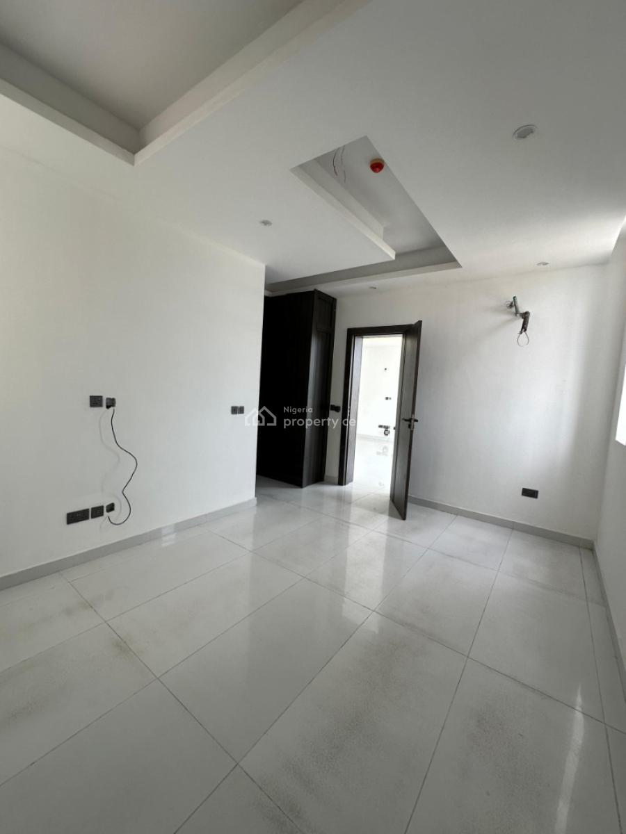 Exquisitely Finished Serviced 2 Bedroom Flat, Lekki Phase 1, Lekki, Lagos, Flat / Apartment for Sale