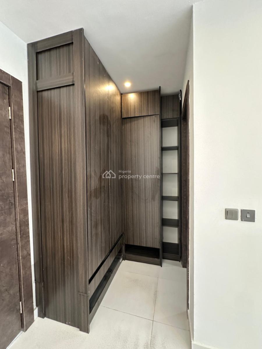 Exquisitely Finished Serviced 2 Bedroom Flat, Lekki Phase 1, Lekki, Lagos, Flat / Apartment for Sale