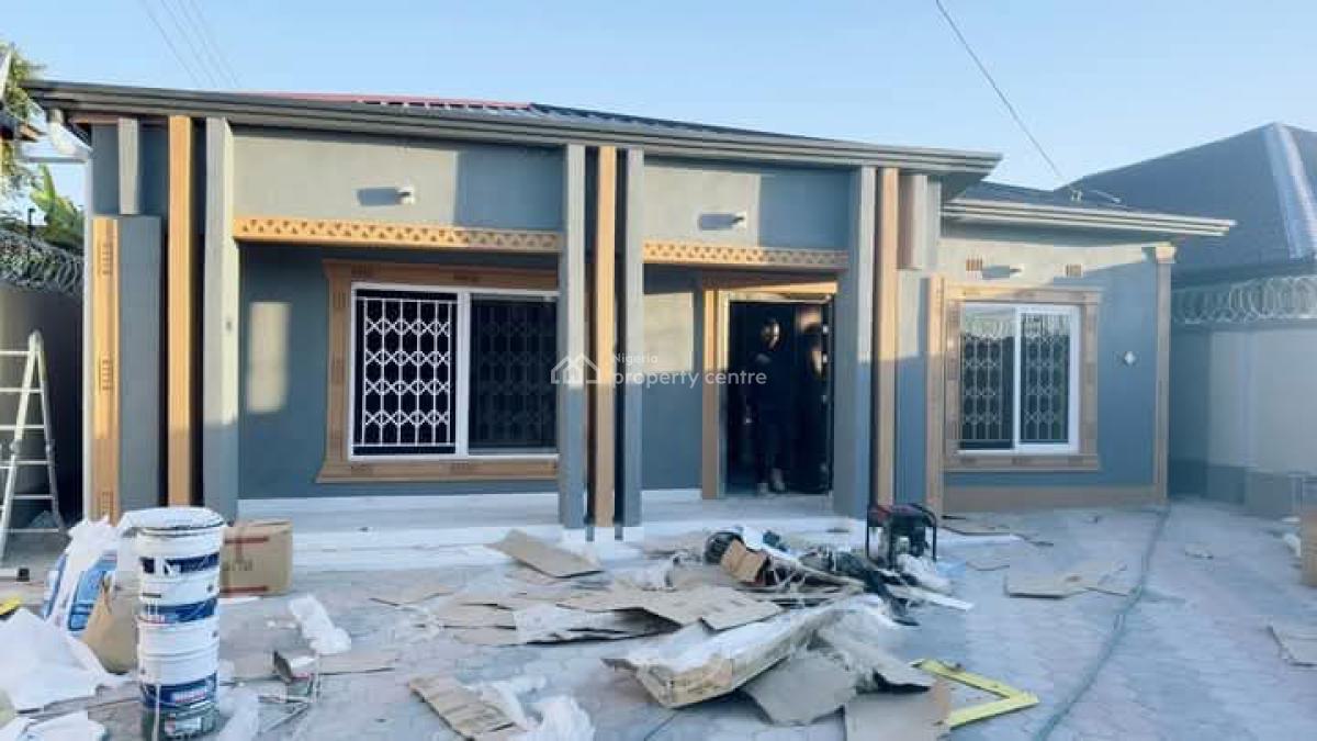 3 Bedroom Flat, Ipaja, Lagos, Detached Bungalow for Sale