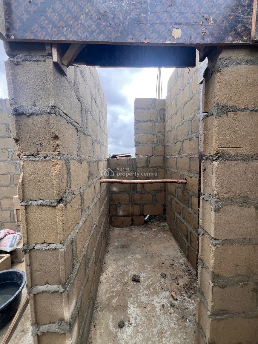 Own a 1 Bedroom Apartment with Yield High Investment Value, Own a 1 Bedroom Apartment with Yield High Rental Value, Yaba, Lagos, Flat / Apartment for Sale