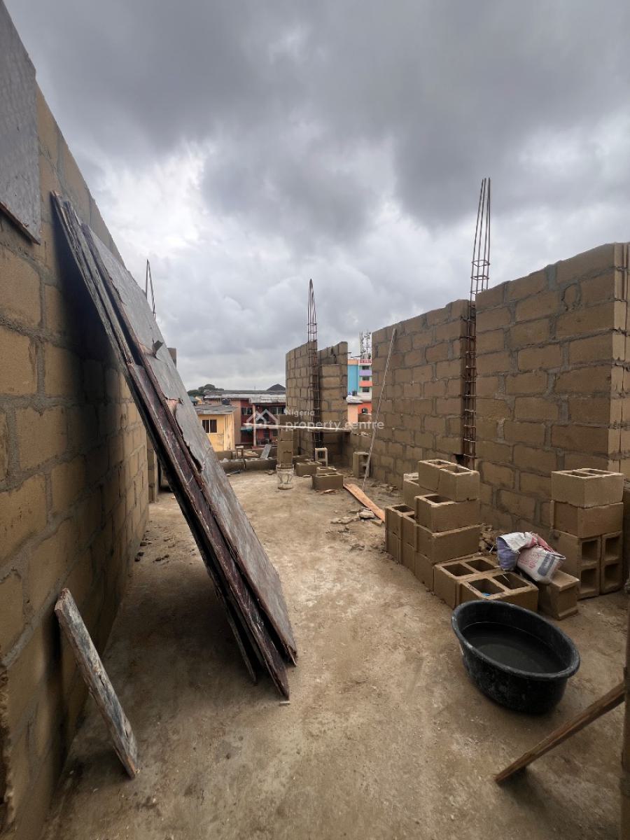 Own a 1 Bedroom Apartment with Yield High Investment Value, Own a 1 Bedroom Apartment with Yield High Rental Value, Yaba, Lagos, Flat / Apartment for Sale
