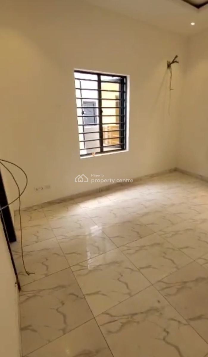 Spacious Master Room upstairs, Jakande, Ologolo, Lekki, Lagos, Self Contain (single Rooms) for Rent