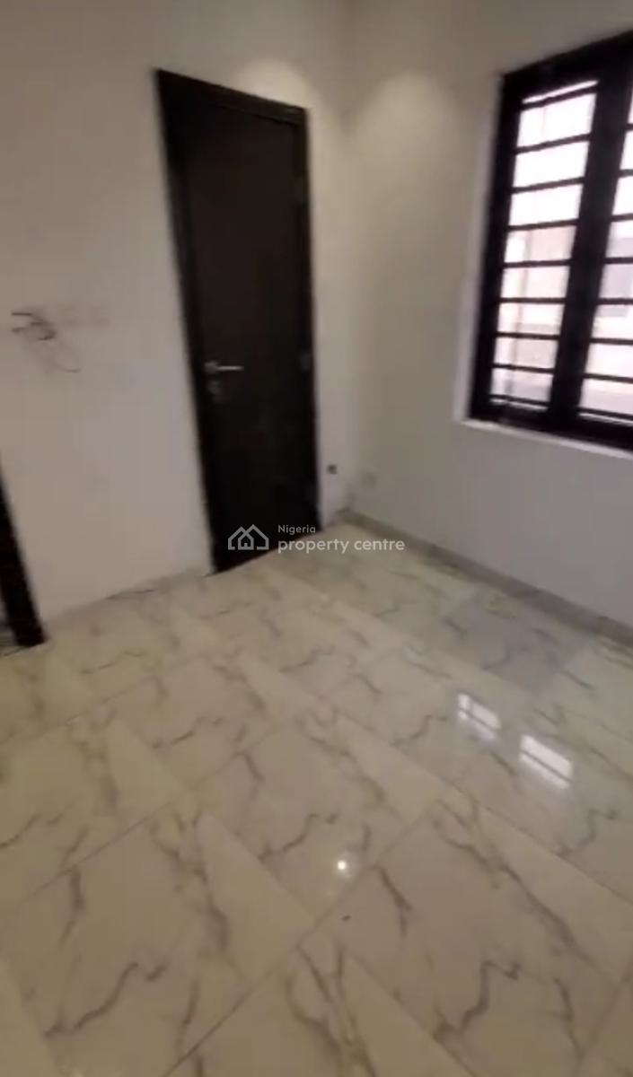 Spacious Room in a Shared Apartment, Jakande, Ologolo, Lekki, Lagos, Self Contain (single Rooms) for Rent