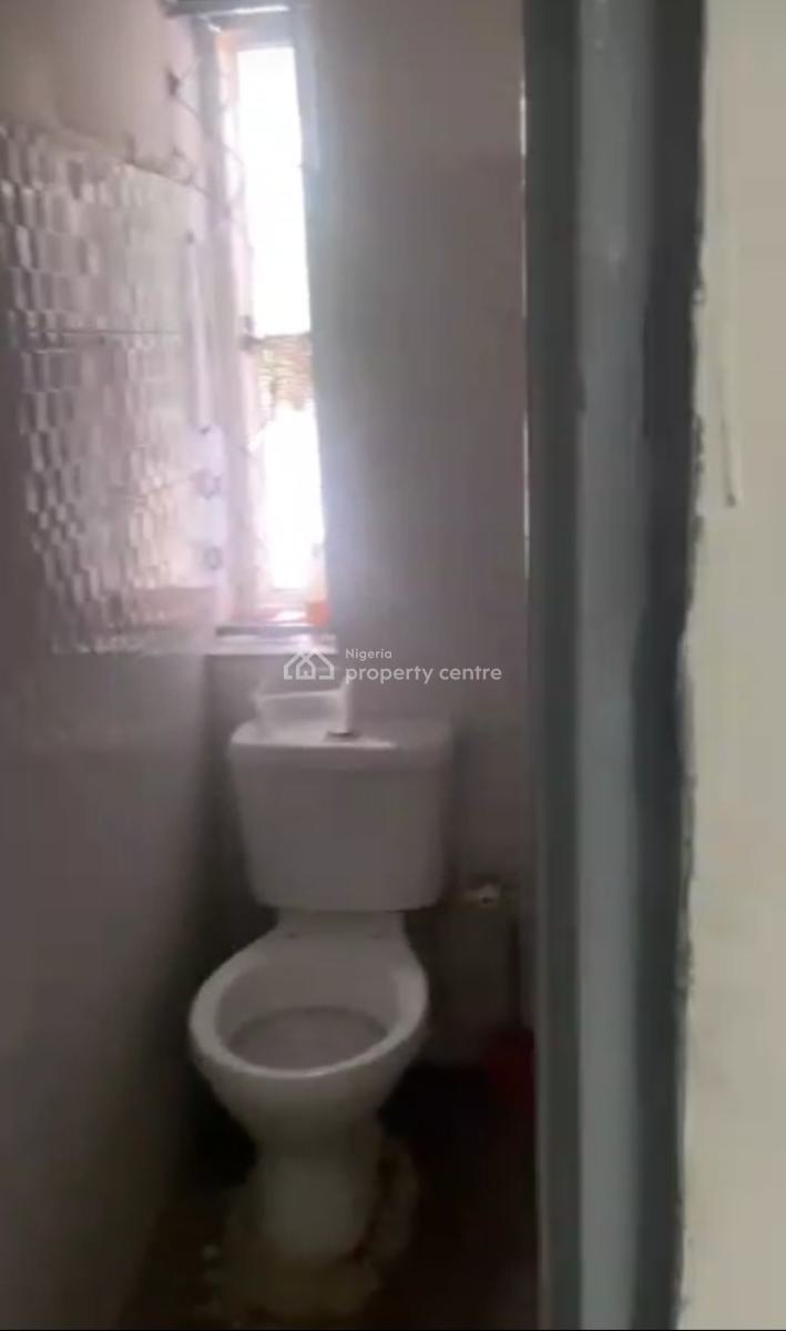 Nicely Organized Bunk Space Within a Secured Environment, Jakande, Agungi, Lekki, Lagos, Self Contain (single Rooms) for Rent