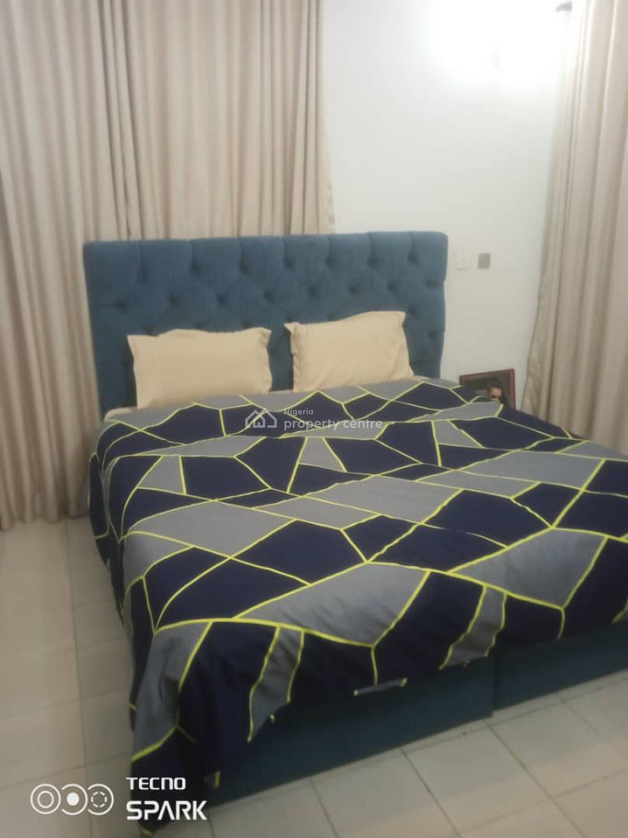 3 Bedroom Luxury Monthly Paid Apartment, Off Freedom Way, Lekki Phase 1, Lekki, Lagos, Flat / Apartment for Rent