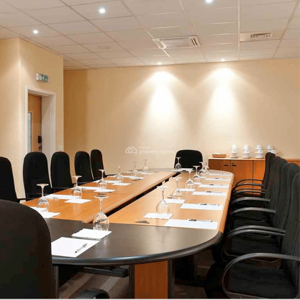 Fully Operational Hotel Investment, Ikeja, Lagos, Hotel / Guest House for Sale