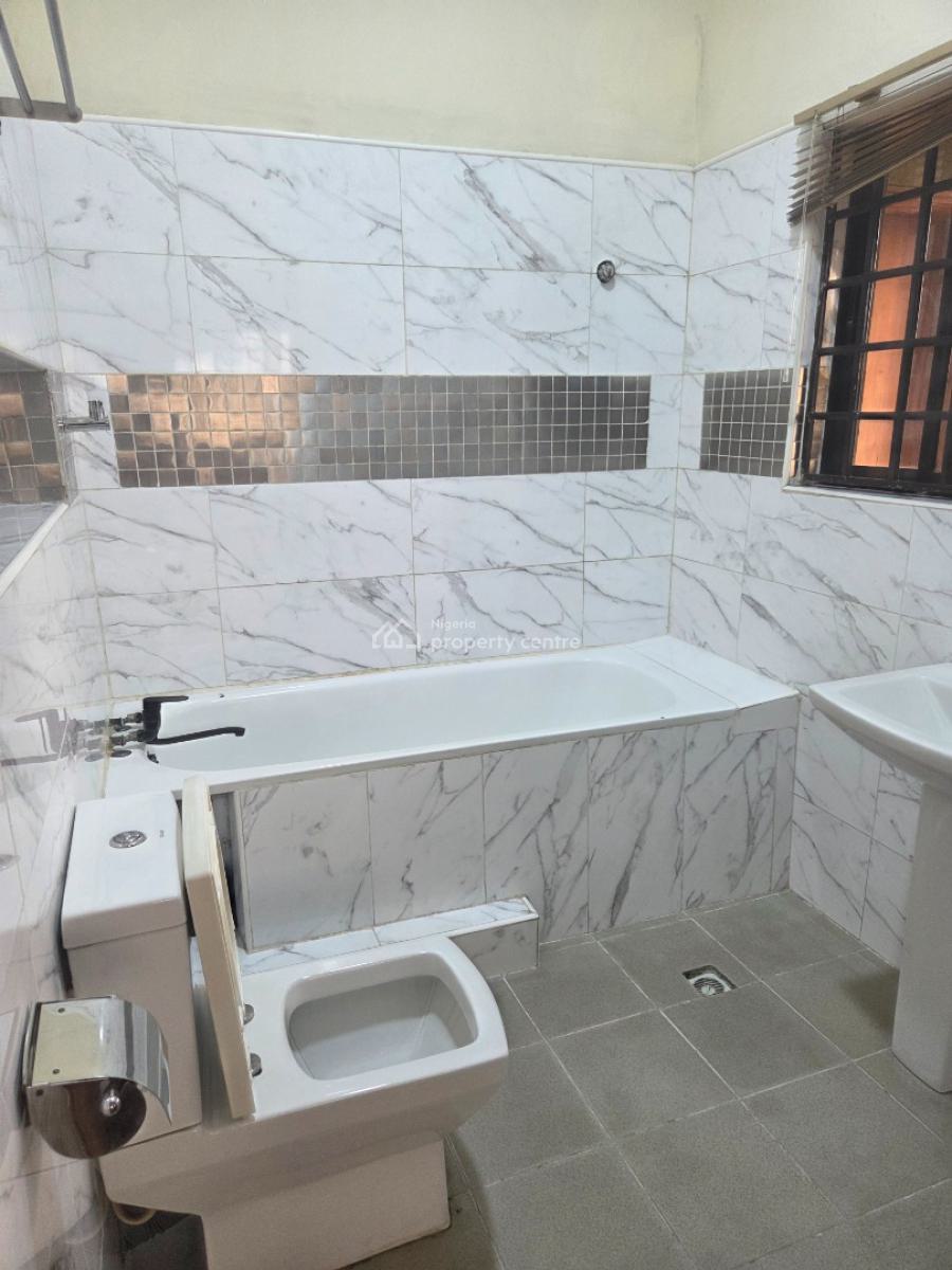 a Lovely 5 Bedroom Semi-detached Duplex with a Room Bq, Lekki Phase 1, Lekki, Lagos, Semi-detached Duplex for Rent
