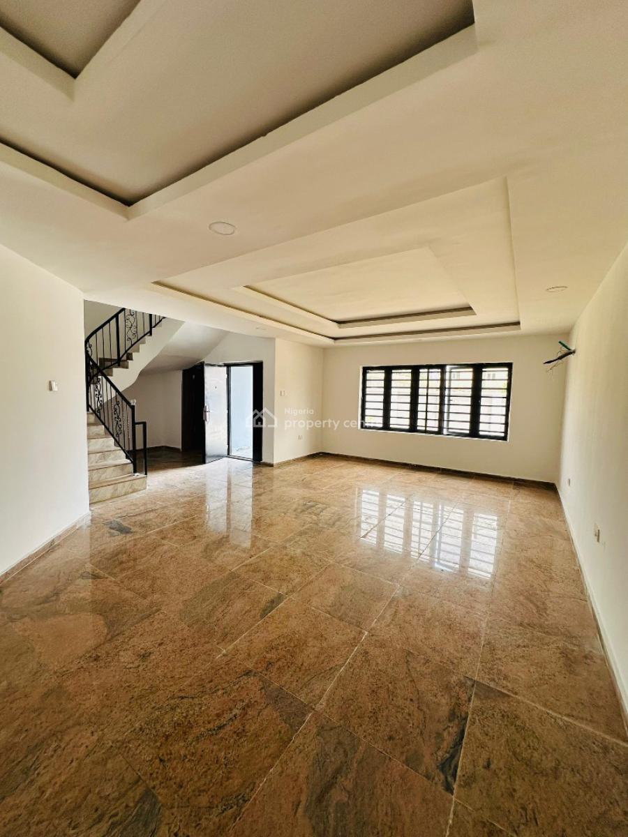 an Alluring 4 Bedroom Terraced  Duplex with Bq, Ologolo, Ologolo, Lekki, Lagos, Terraced Duplex for Sale
