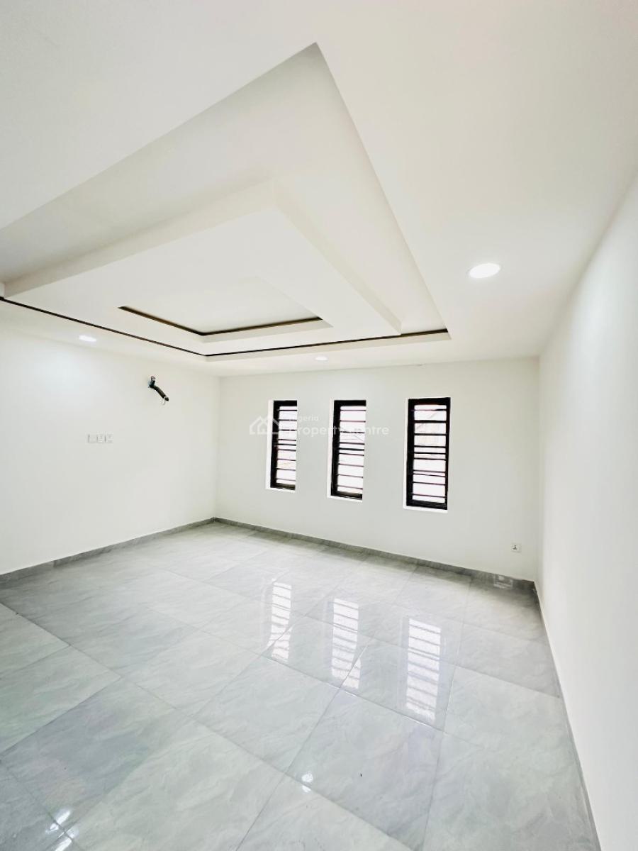 an Alluring 4 Bedroom Terraced  Duplex with Bq, Ologolo, Ologolo, Lekki, Lagos, Terraced Duplex for Sale