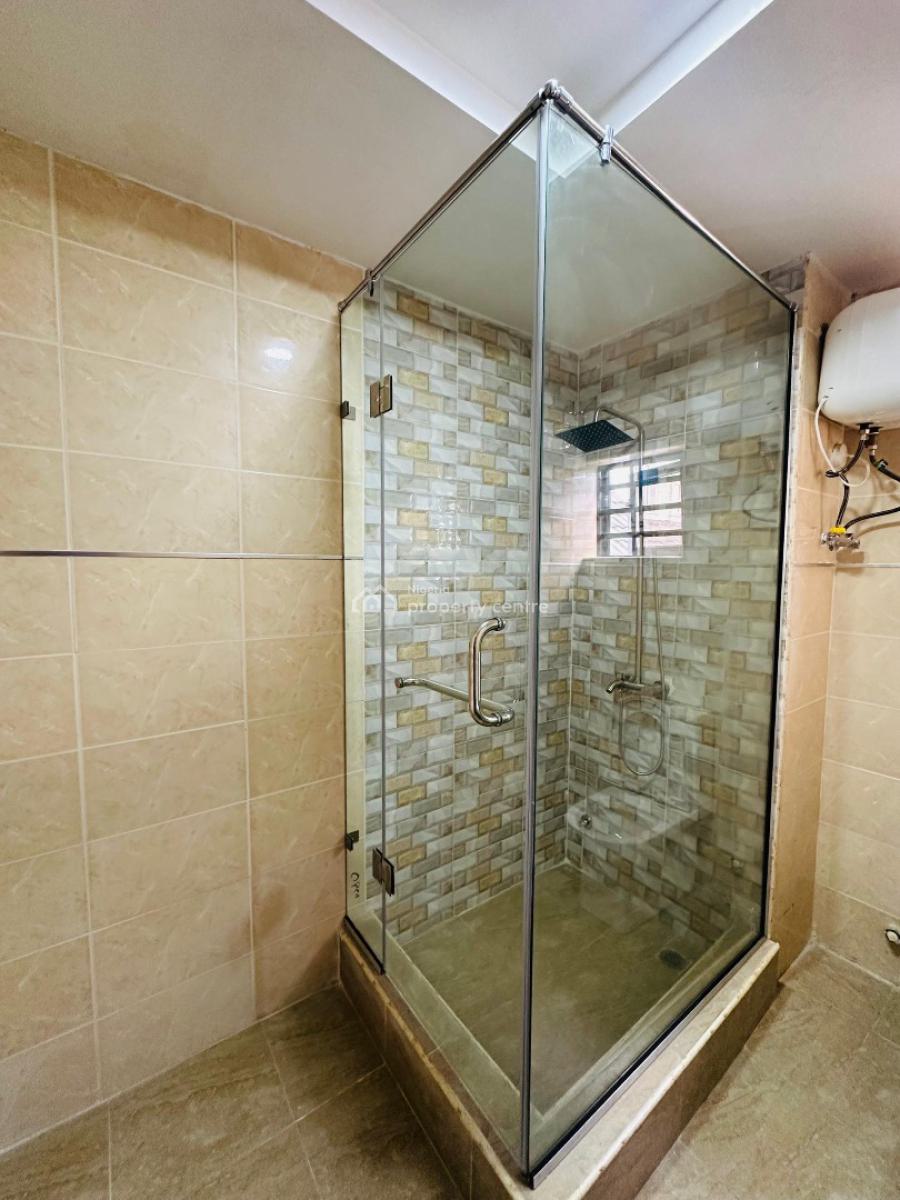an Alluring 4 Bedroom Terraced  Duplex with Bq, Ologolo, Ologolo, Lekki, Lagos, Terraced Duplex for Sale