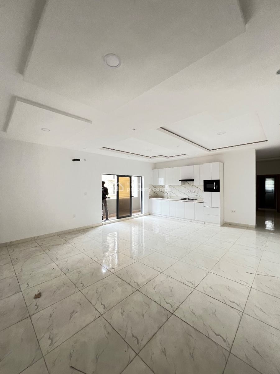 Contemporary 2 Bedroom Suitable for Investment, Freedom Way, Lekki Phase 1, Lekki, Lagos, Block of Flats for Sale