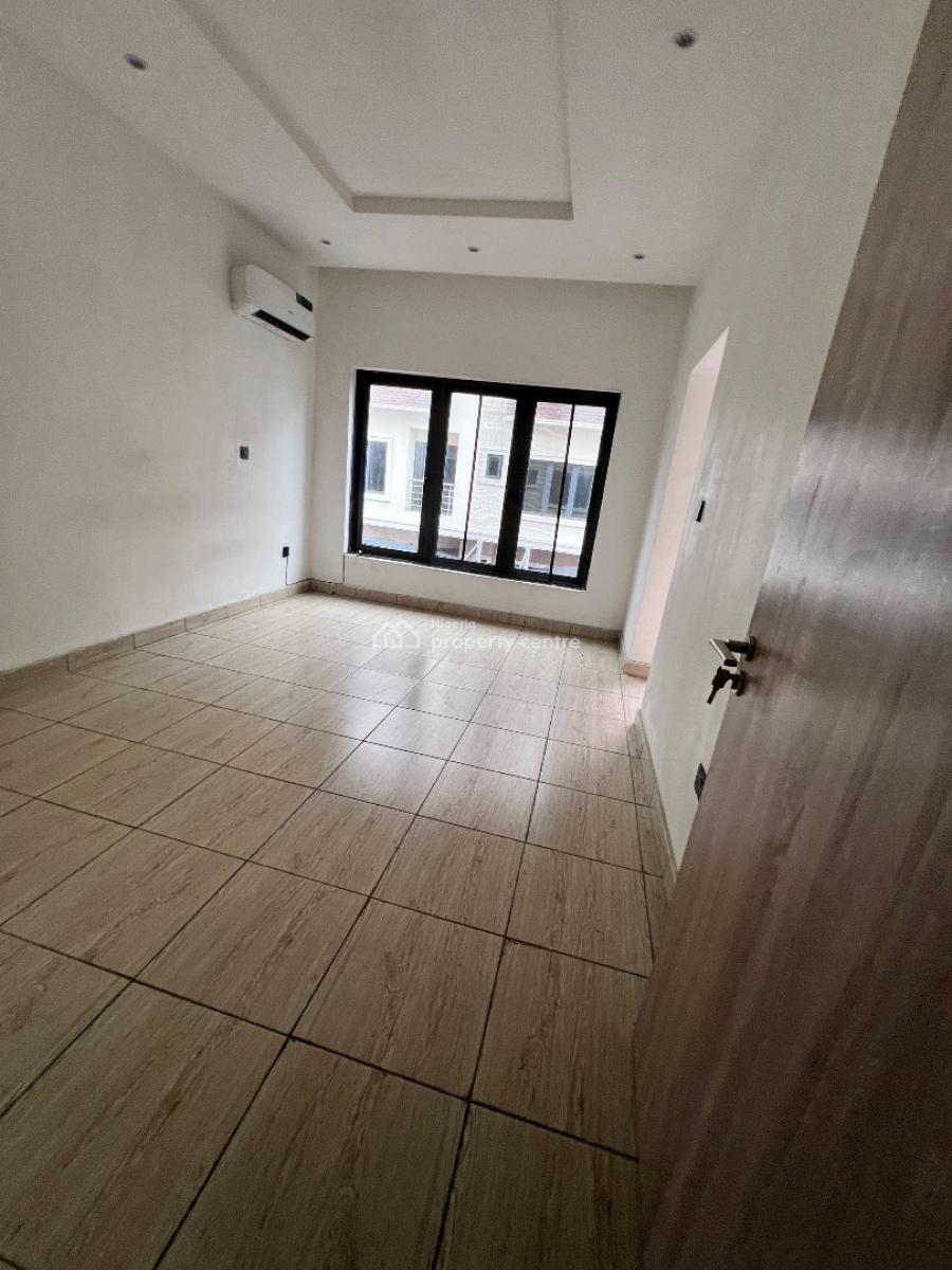 Family Friend 4 Bedroom Terraced Duplex with Pool Gym and Bq, Lekki Phase 1, Lekki, Lagos, Terraced Duplex for Sale