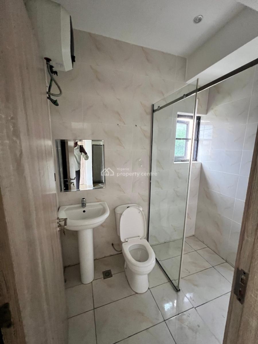 Family Friend 4 Bedroom Terraced Duplex with Pool Gym and Bq, Lekki Phase 1, Lekki, Lagos, Terraced Duplex for Sale