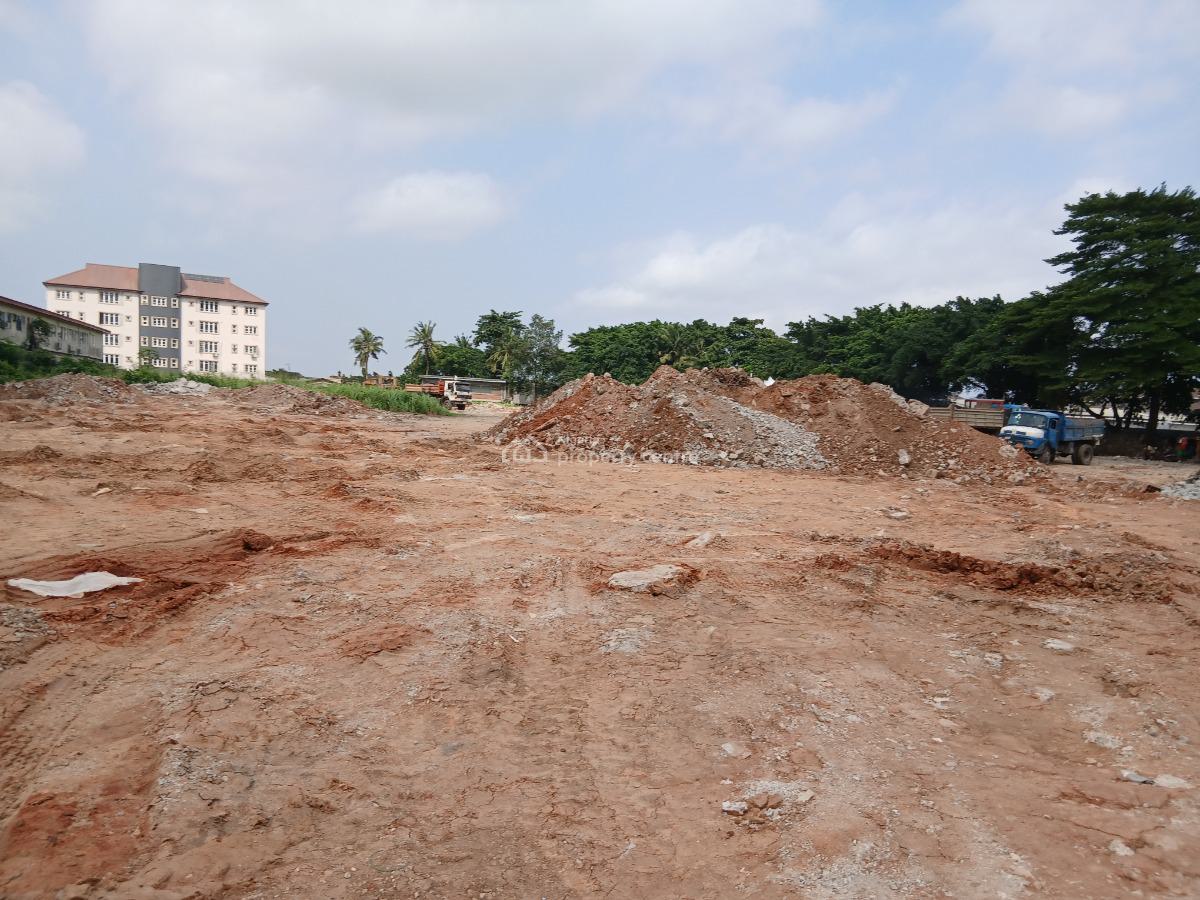 a Bareland of 10,000 Square Meters, Adekunle, Yaba, Lagos, Residential Land for Sale