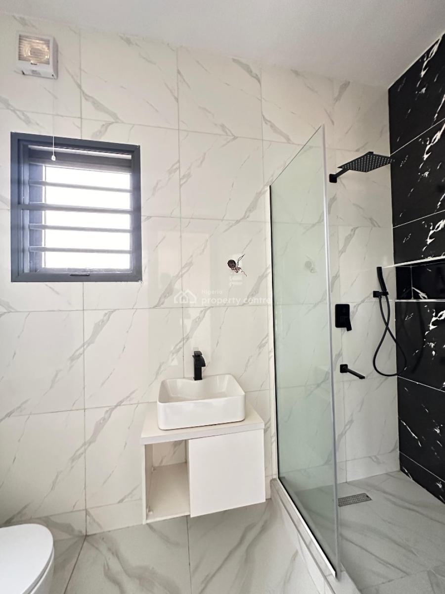 Luxurious 2 Bedroom Apartment with Swimming Pool and Gym, Lekki Phase 1 Proper, Lekki, Lagos, Block of Flats for Sale