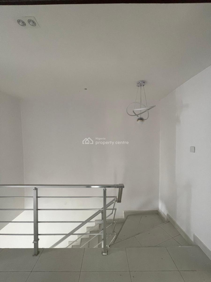 Luxurious 3 Bedroom Apartment Within a Secured Environment, Agungi, Lekki, Lagos, Flat / Apartment for Sale