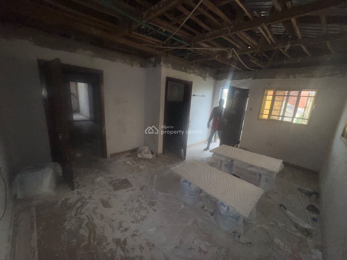 Just Out!!! a Very Spacious 4 Bedroom Self Service Apartment, Off Admiralty Way, Lekki Phase 1, Lekki, Lagos, Flat / Apartment for Rent