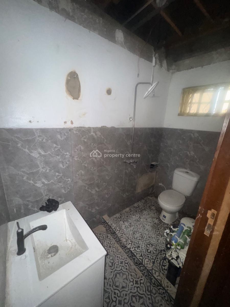 Just Out!!! a Very Spacious 4 Bedroom Self Service Apartment, Off Admiralty Way, Lekki Phase 1, Lekki, Lagos, Flat / Apartment for Rent